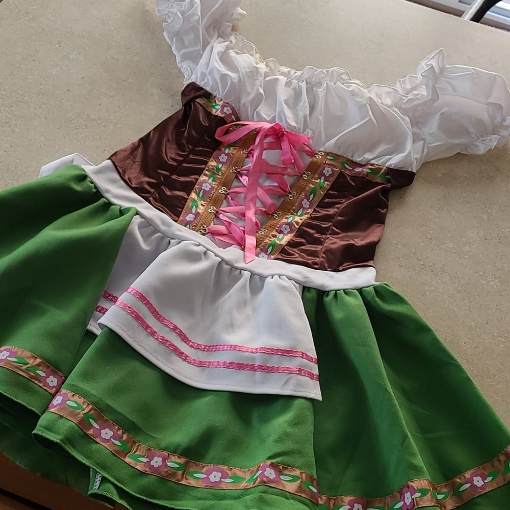 Women's German Beer Maid costume